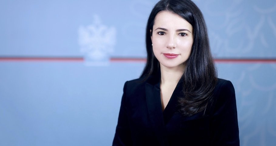 Ndryshime në kabinetin qeveritar: Adea Pirdeni merr zyrtarisht drejtimin e Ministrisë së Administratës Publike