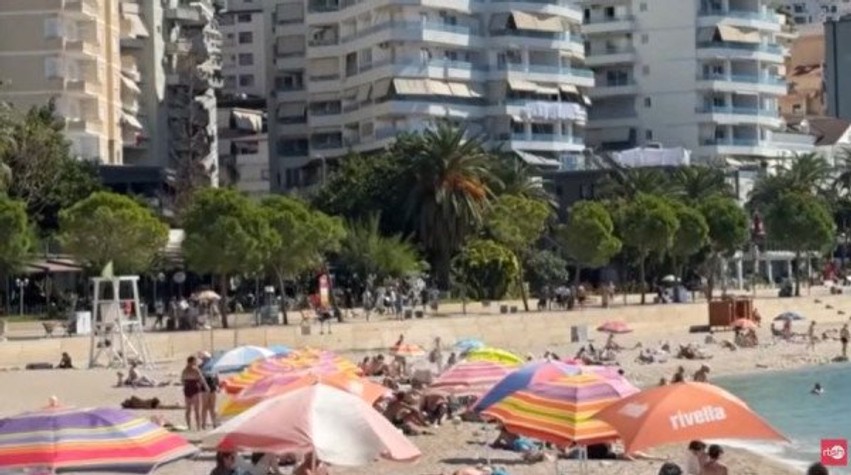 Vera nuk ikën nga Saranda: Plazhet e jugut gumëzhijnë nga turistët edhe në muajin tetor