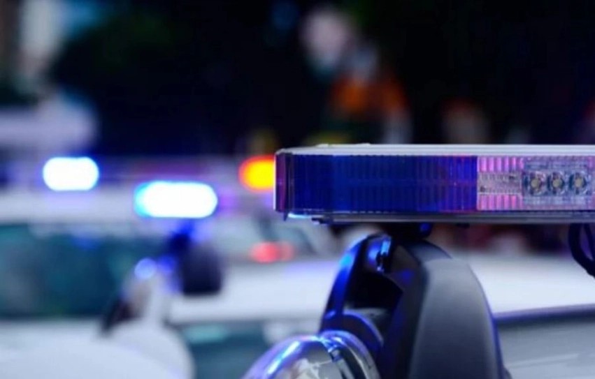 Nën efektin e alkoolit dhe drogës, 42-vjeçari nga Tetova përplas tre të mitur dhe arratiset nga vendi i ngjarjes