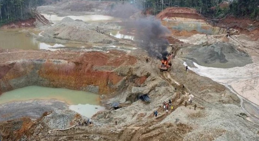 Tragjedi në Kolumbi: Rrëshqitja e dheut në një minierë ari lë 14 të vdekur dhe shtatë të plagosur