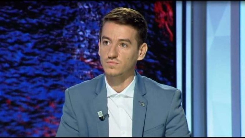 “Ministria e Plagjiaturës” – Taulant Muka nga protesta: Ditët dhe orët e Edi Ramës kanë marrë fund!