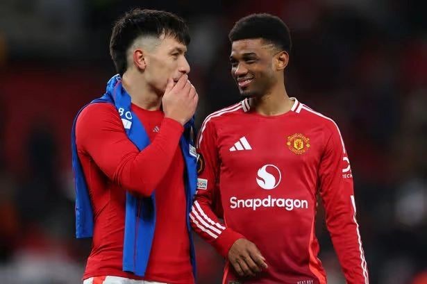 Përplasje në radhët e Manchester Unitedit: Neville zbulon tensionet pas disfatës evropiane
