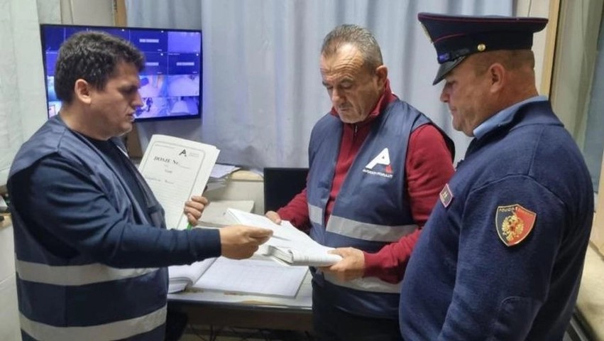 Protestat e së enjtes/ Avokati i Popullit angazhon grupe inspektimi në komisariate pas shoqërimit të dhjetëra qytetarëve