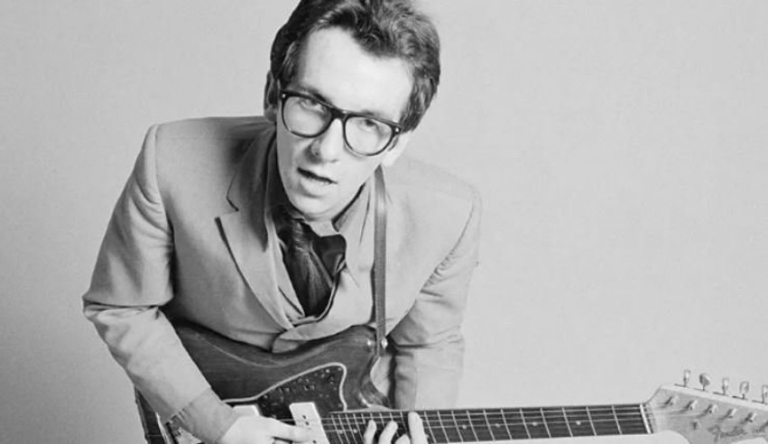 Rrëfimi i rrallë i Elvis Costello: Këngët që i ndryshuan jetën dhe zhgënjimi me Pink Floyd