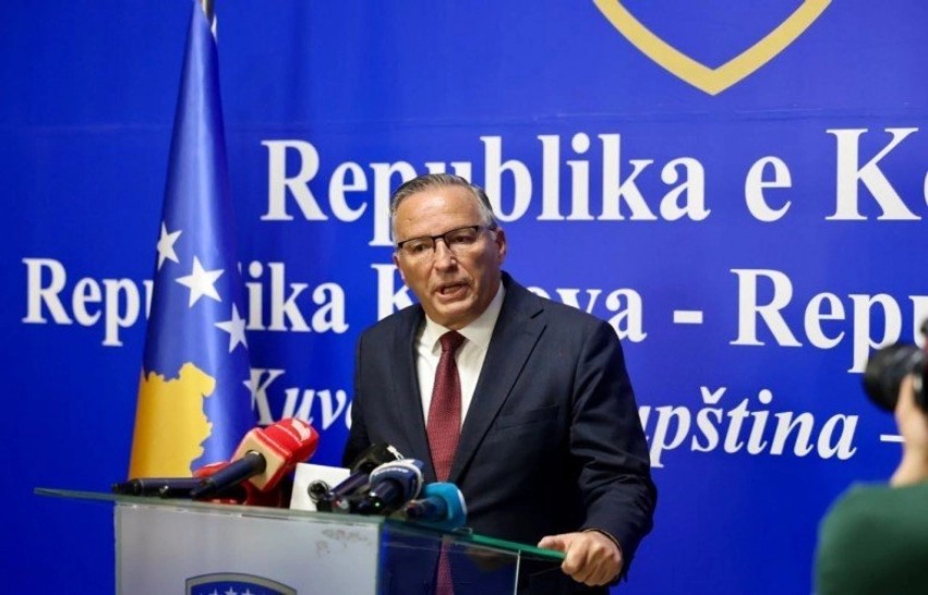 E ardhmja e Bedri Hamzës në krye të PDK-së: Analisti flet për rrezikun e përçarjes dhe sfidat e mëdha të partisë