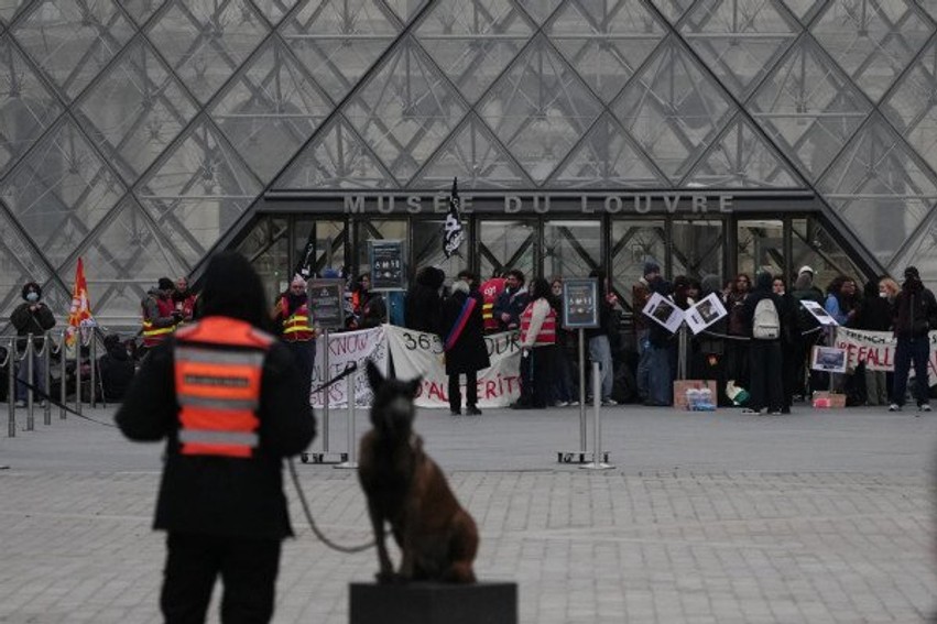 Franca në gjendje gatishmërie: 70 mijë efektive në terren, mbyllet Luvri dhe muzetë kryesorë për shkak të protestave