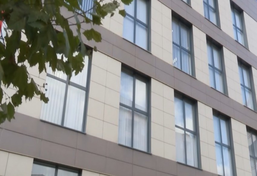 Buxhetet komunale në alarm: Miliona euro bllokohen përmes përmbaruesve për kontratën kolektive