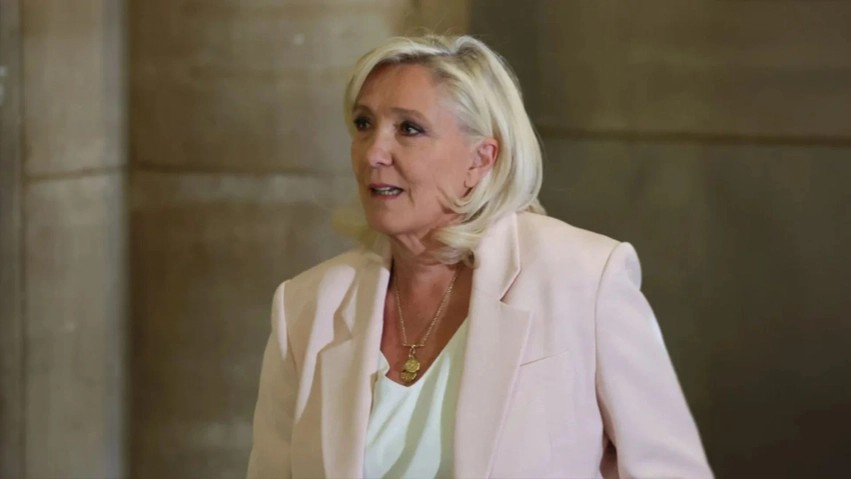 Marine Le Pen zyrtarizon fushatën presidenciale: Premtime të forta për sigurinë, kufijtë dhe dëbimin e kriminelëve të huaj