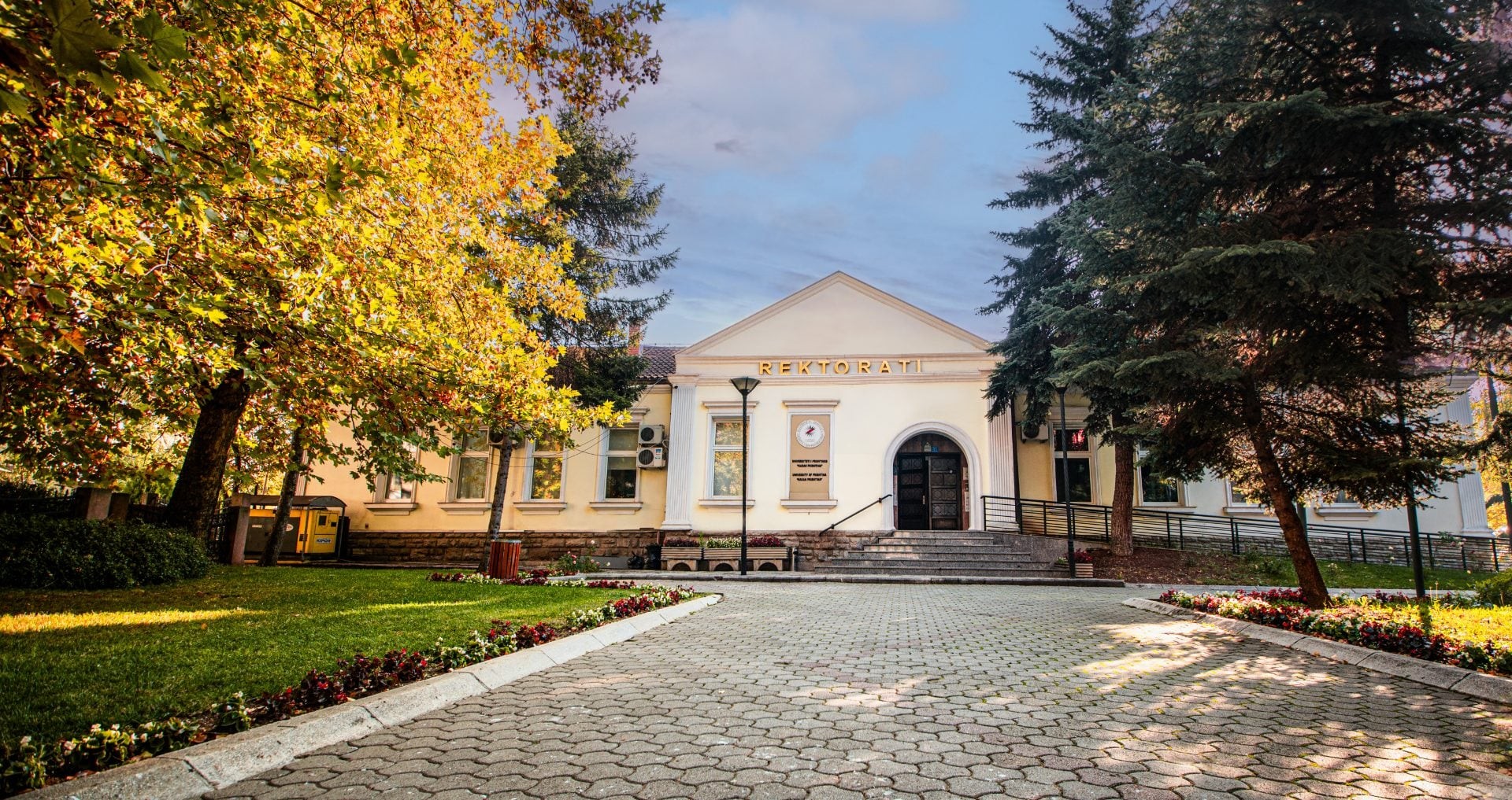 Mbrojtja e vlerave të UÇK-së: Senati i Universitetit të Prishtinës miraton deklaratën historike