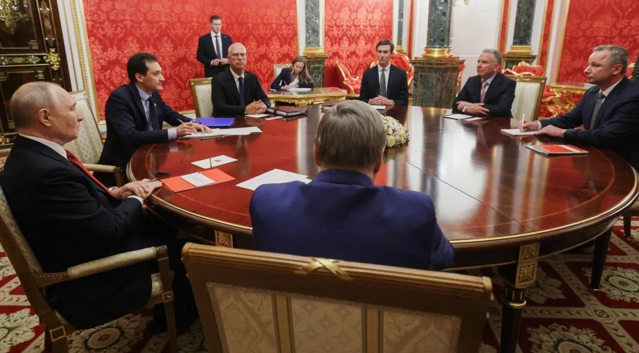 Uashingtoni hedh në tryezë planin e ri paqësor: I dërguari i Trump udhëton drejt Shën Petersburgut për bisedime me Putinin