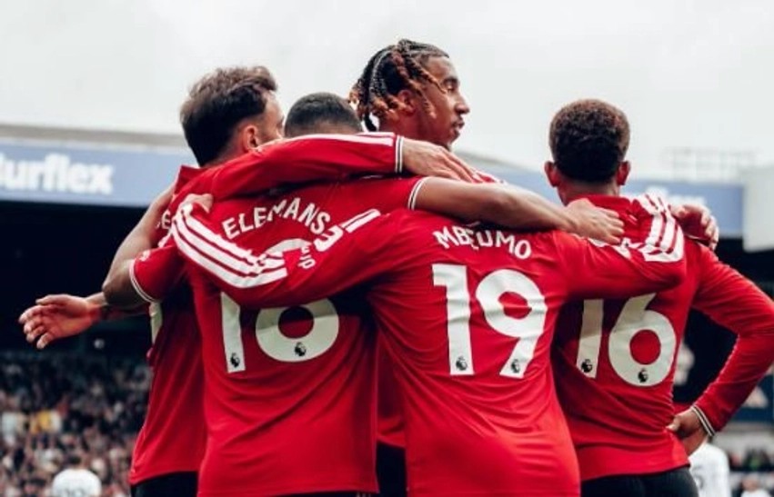Manchester United ngec ndaj Leeds United, ndarja e pikëve në xhiron e shtatë të Premier League