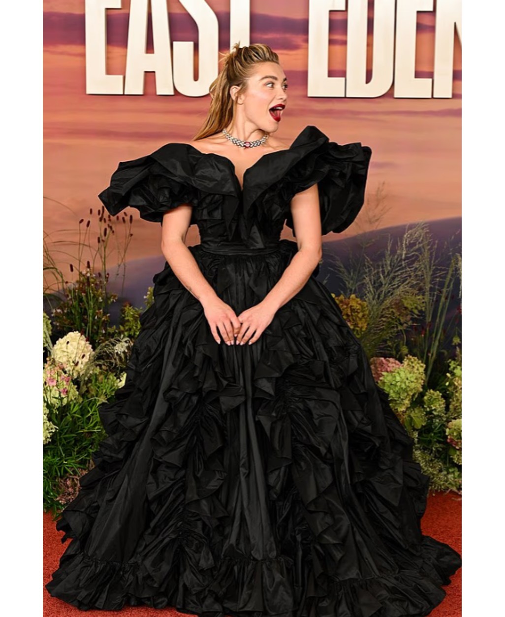 Florence Pugh magjeps në premierën e 'East of Eden' me një fustan që rrëmbeu vëmendjen