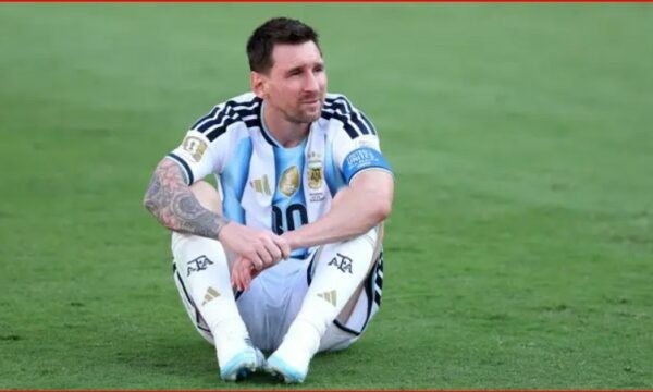 Pse Argjentina nuk mund ta tërheqë kurrë nga përdorimi fanellën me numrin 10 të Lionel Messit?