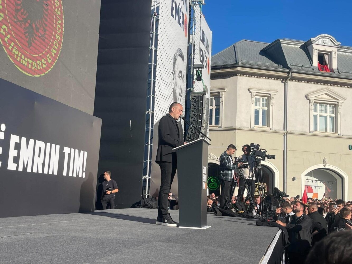 Protesta masive në mbrojtje të vlerave të luftës: Të hiqet njolla e padrejtë nga UÇK-ja dhe Kosova