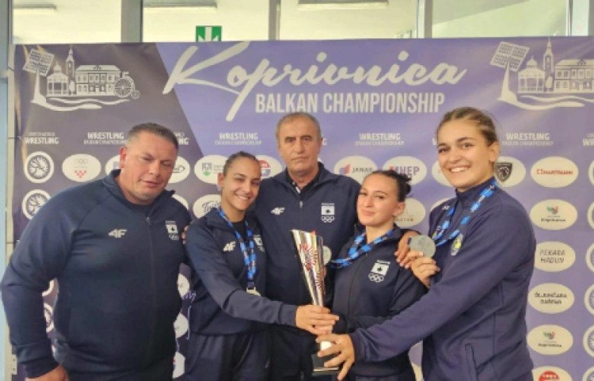 Sukses historik për mundjen e Kosovës në Kroaci, rrëmbehen shtatë medalje dhe vendi i dytë ballkanik