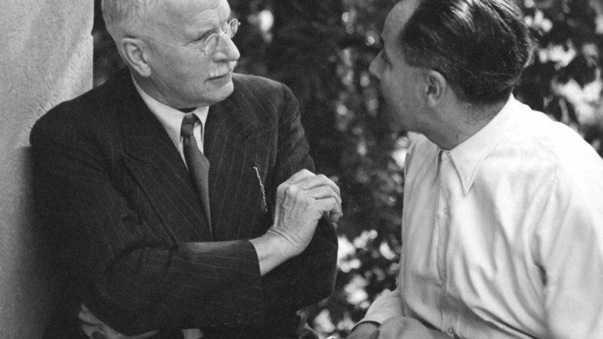 Kur mendimet shndërrohen në realitet: Si e shpjegonte Carl Jung rastësitë e çuditshme