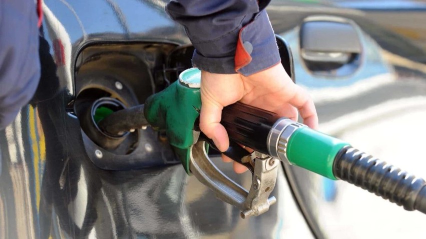 Tregu i karburanteve në Kosovë: Sa po tregtohen sot nafta dhe benzina?