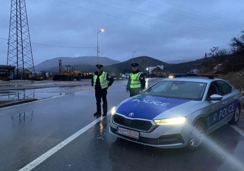 Operacione antidrogë në Ferizaj dhe Vermicë: Katër të prangosur dhe sekuestrohet kokainë, armë e para
