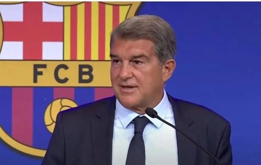 Revolucion në mbrojtjen e Barcelonës: Laporta cakton prioritetin kryesor për merkaton e verës