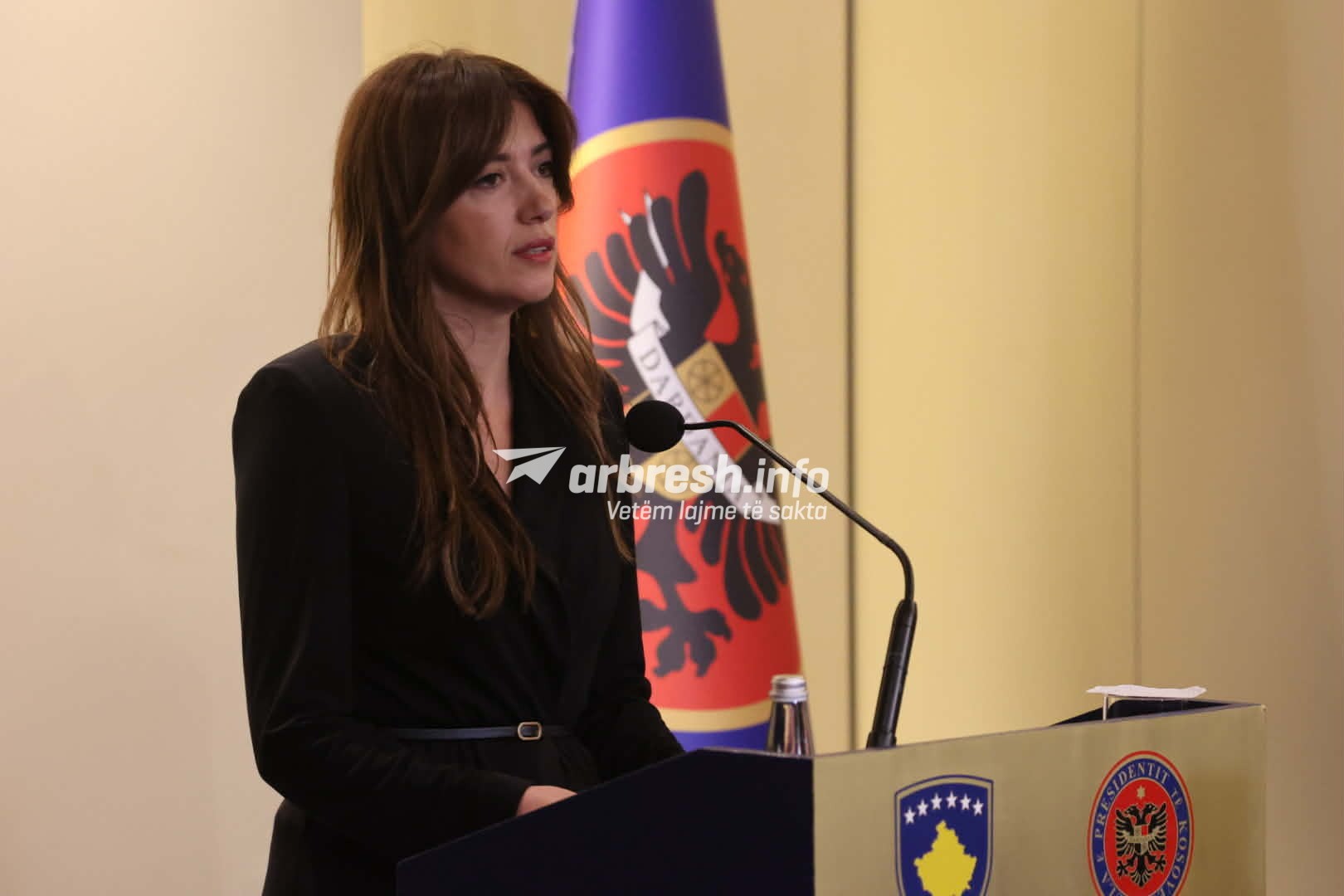 Zgjedhja e presidentit, Albulena Haxhiu i drejtohet Gjykatës Kushtetuese për sqarimin e kompetencave
