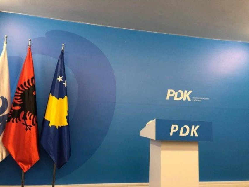 Partia Demokratike e Kosovës mbush 27 vjet nga themelimi: Rrugëtimi politik dhe drejtuesit ndër vite