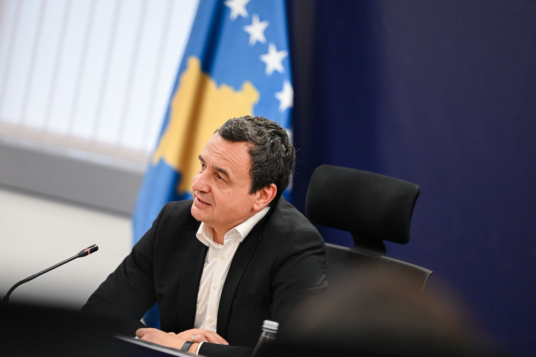 Aktakuza e detyron kryeministrin Kurti: Pezullohet nga detyra drejtori i IKAP-it, Hysen Muzliukaj
