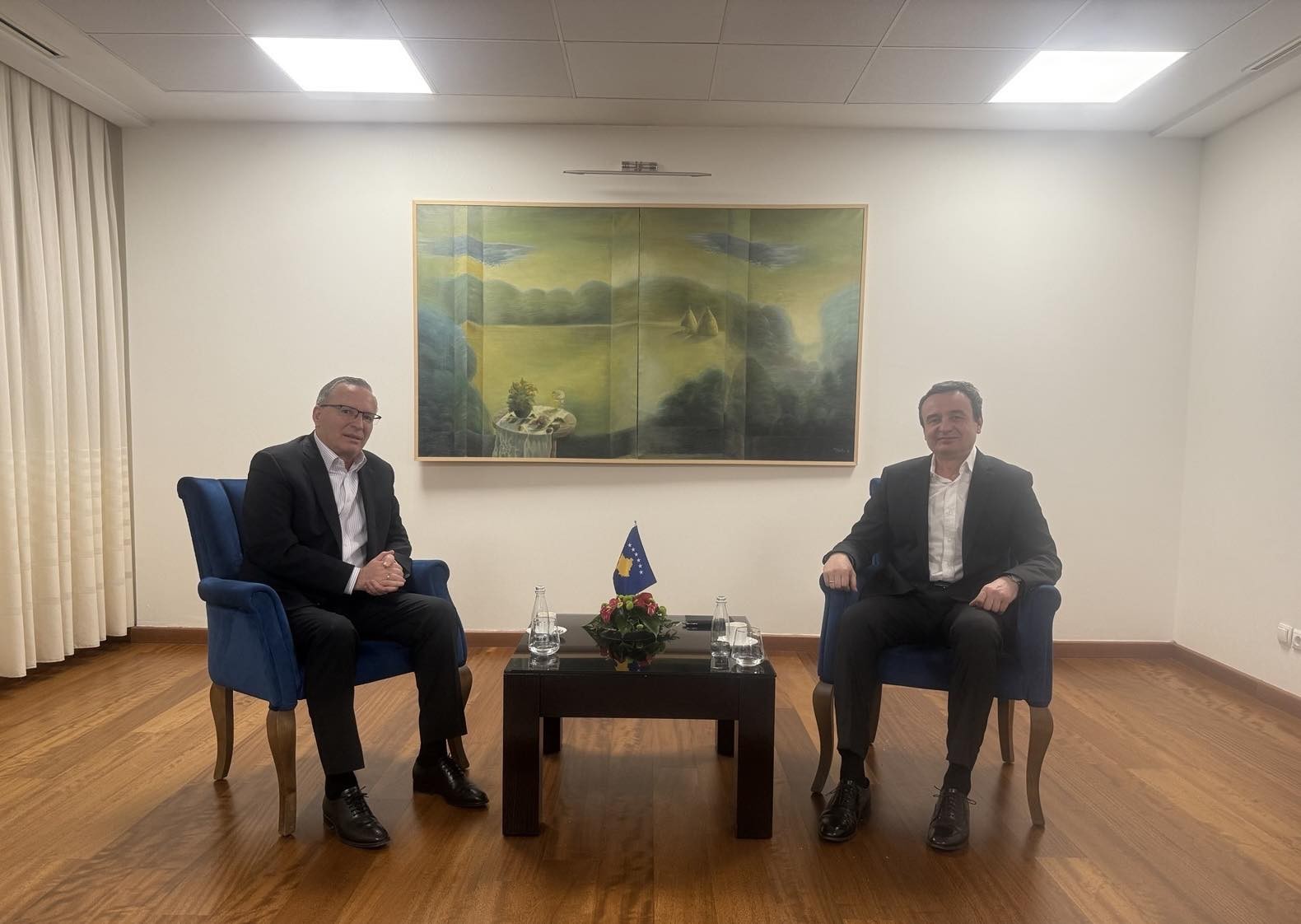 Takim urgjent Kurti-Hamza pasditen e sotme, në tryezë ndryshimet për Dhomat e Specializuara