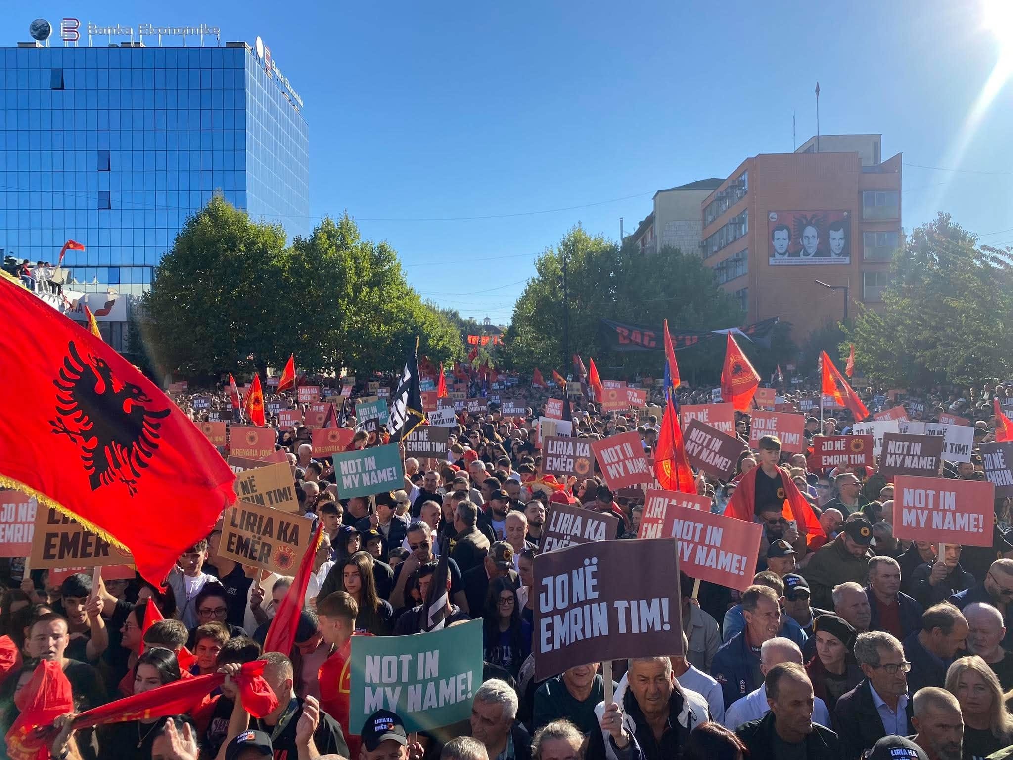 Ndryshon orari i tubimit “Jo në emrin tim”, nata e 17-të e protestës mbahet në kohë të re