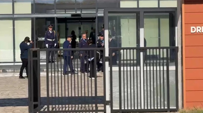 Vala e krimeve alarmon qeverinë, Ministri i Brendshëm mbledh urgjentisht strukturat e policisë në Shkodër