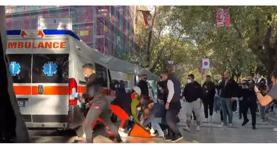 Incidentet në protestë: Tre të plagosur kërkojnë ndihmë mjekësore, mes tyre një 15-vjeçar
