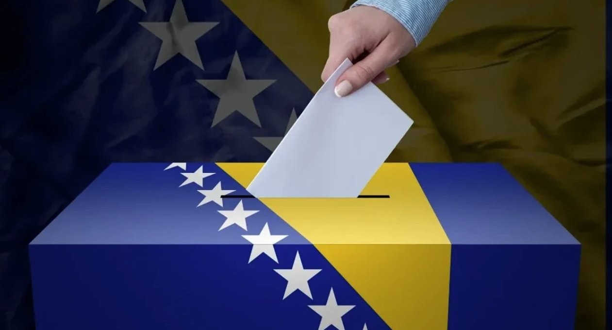 Dita e zgjedhjeve në Bosnjë: Qytetarët drejt kutive të votimit mes pakënaqësive dhe sfidave të mëdha politike