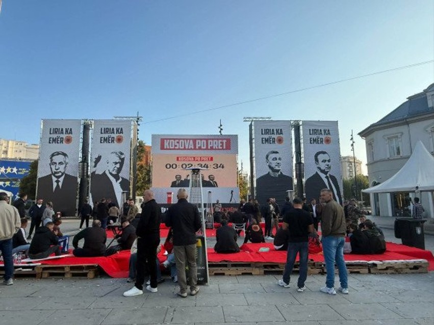 Prishtina bëhet gati për marshin masiv: Qytetarët kërkojnë drejtësi për krerët e UÇK-së