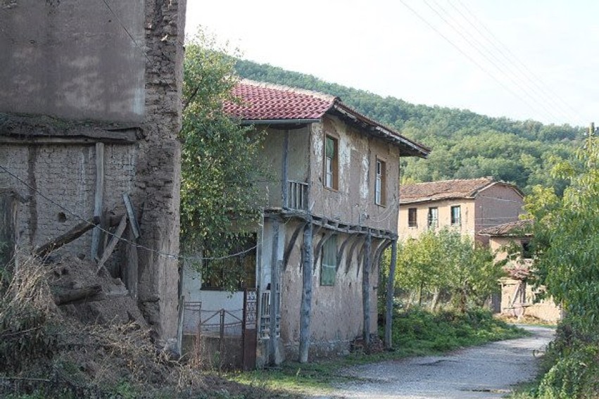Mrekullia e harruar e Mandricës: Fshati shqiptar në Bullgari ku vetëm 20 të moshuar flasin ende gjuhën e të parëve
