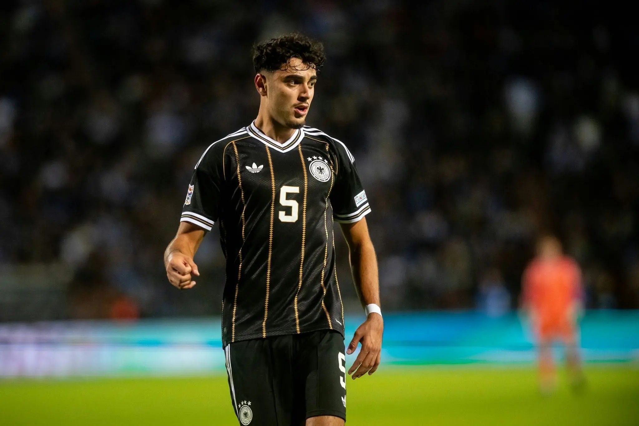 Refuzimi i bujshëm: Manchester City u përpoq të siguronte shërbimet e Aleksandar Pavlovic