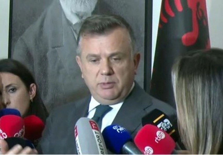 Balla për kërkesat e studentëve: Largimi i Kryeministrit nuk bëhet, ndryshimi i pushtetit vetëm përmes votës