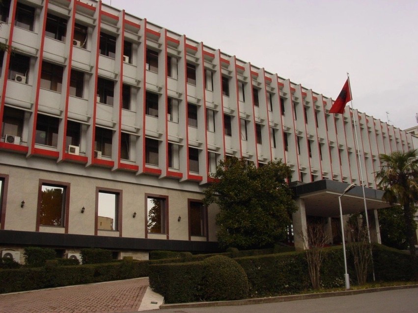 Vandalizmi në Nunciaturën Apostolike, MEPJ: Të dënohen autorët dhe të mbrohen misionet diplomatike