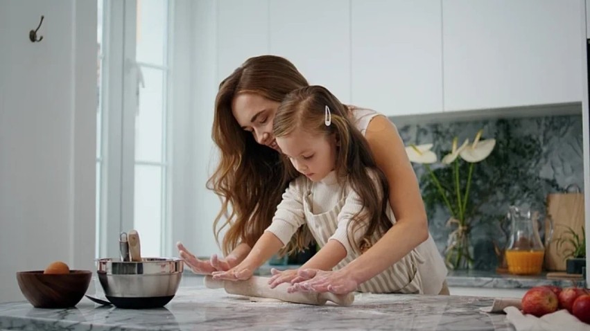 Hija e perfeksionit në fëmijëri: Si ndikon ai tek të rriturit dhe pse fshihen emocionet