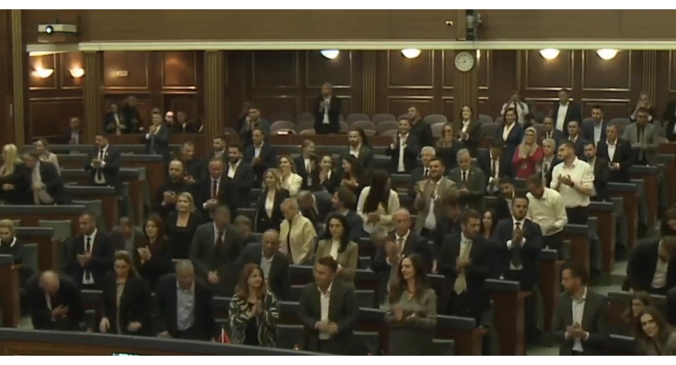 Dritë jeshile për ndryshimet në Ligjin për Dhomat e Specializuara: Kuvendi miraton projektligjin në lexim të dytë