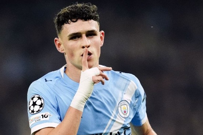 Sinjale ringjalljeje nga Phil Foden pas paraqitjes fantastike në Ligën e Kampionëve