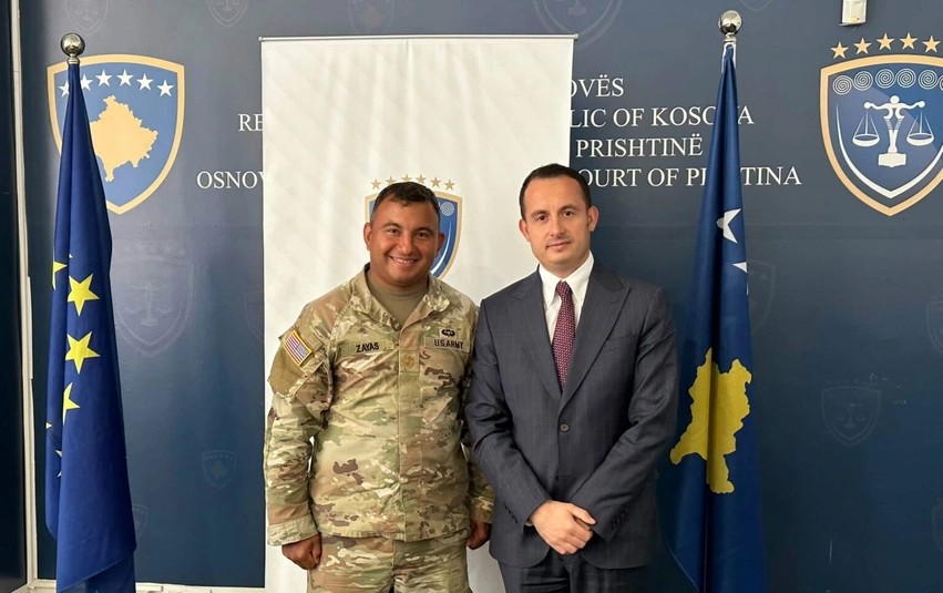 Bashkëpunim institucional: Kreu i Gjykatës Administrative takon zyrtarin e lartë të kampit Bondsteel