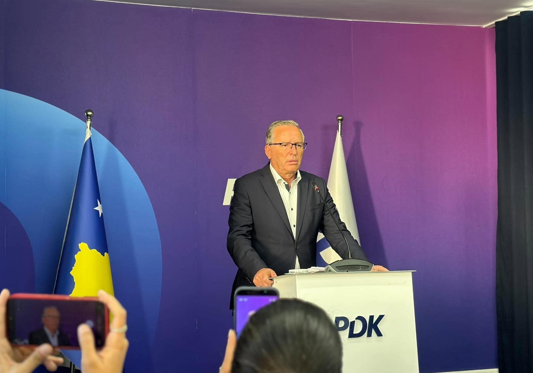 Bedri Hamza: Çështja e Speciales dhe ajo e Presidentit s’kanë lidhje me pazaret politike