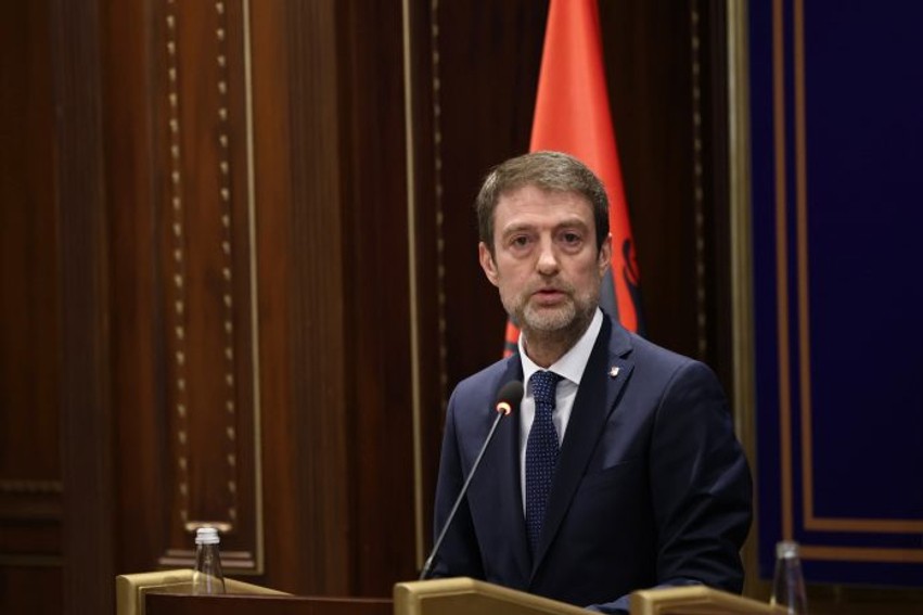 Hoxha nga Brukseli: Anëtarësimi në BE nuk është dhuratë, Shqipëria s’duhet të lëshojë pe nga ky shans historik