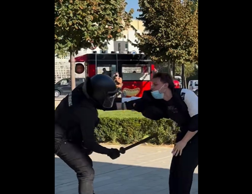 Dhuna ndaj të riut në Shqipëri, Berisha publikon videon dhe e cilëson “krim të shëmtuar shtetëror”