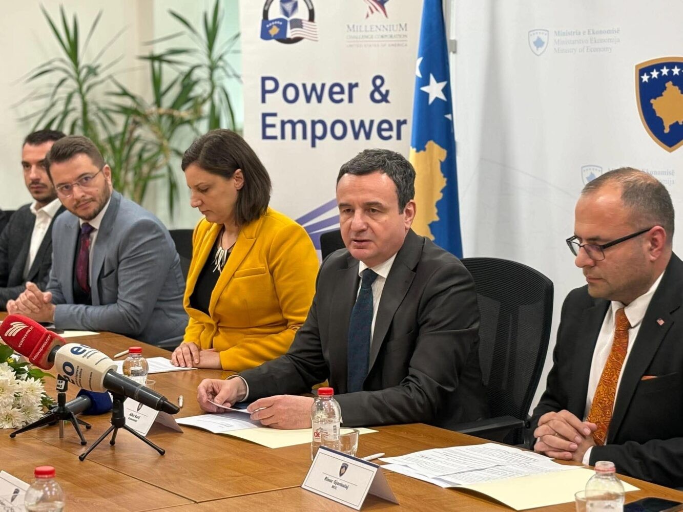 Sistemi energjetik i Kosovës pasurohet me KRE-në, Kurti: Investimi amerikan prej 236.7 milionë dollarësh garanton siguri për të ardhmen