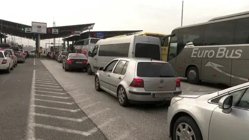 Zgjedhjet në Serbi: Gazetarët nga Maqedonia e Veriut bllokohen për orë të tëra në kufi