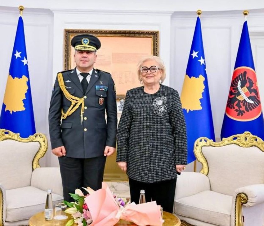 Sefer Isufi merr detyrën e re si Këshilltar Ushtarak i Presidentes Shiroka-Pula
