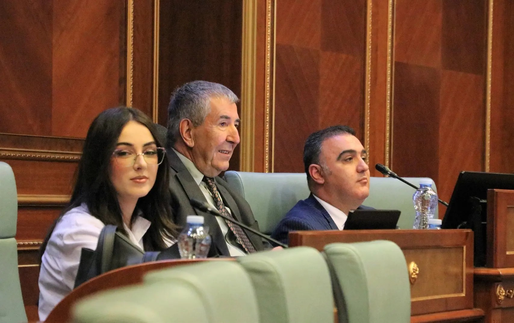 Kryeqyteti vlerëson historinë: Ish-krerët e UÇK-së marrin titullin ‘Qytetar Nderi’ i Tiranës