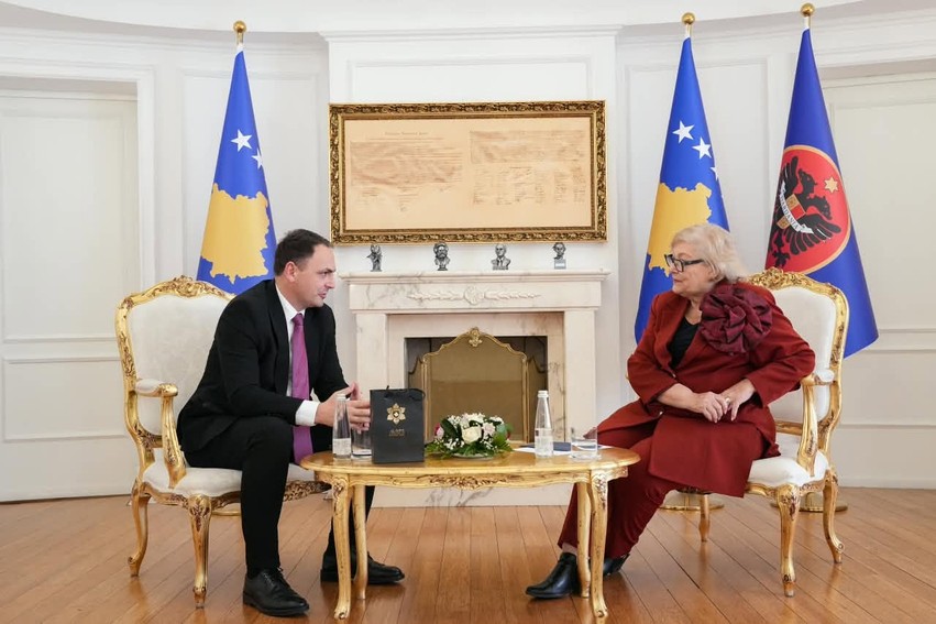 Takim i rëndësishëm për sigurinë: Kreu i AKI-së viziton Presidenten Shiroka Pula