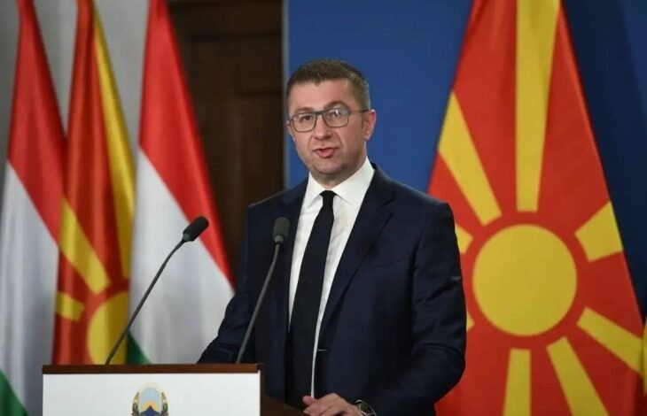 Skandali me videoklipin e Don Xhonit: Mickoski paralajmëron shkarkimin e krerëve të monumentit "Makedonium"