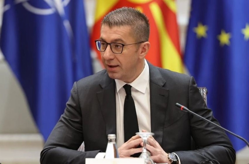 Mickoski paralajmëron rënie të çmimeve të derivateve gjatë javës së ardhshme
